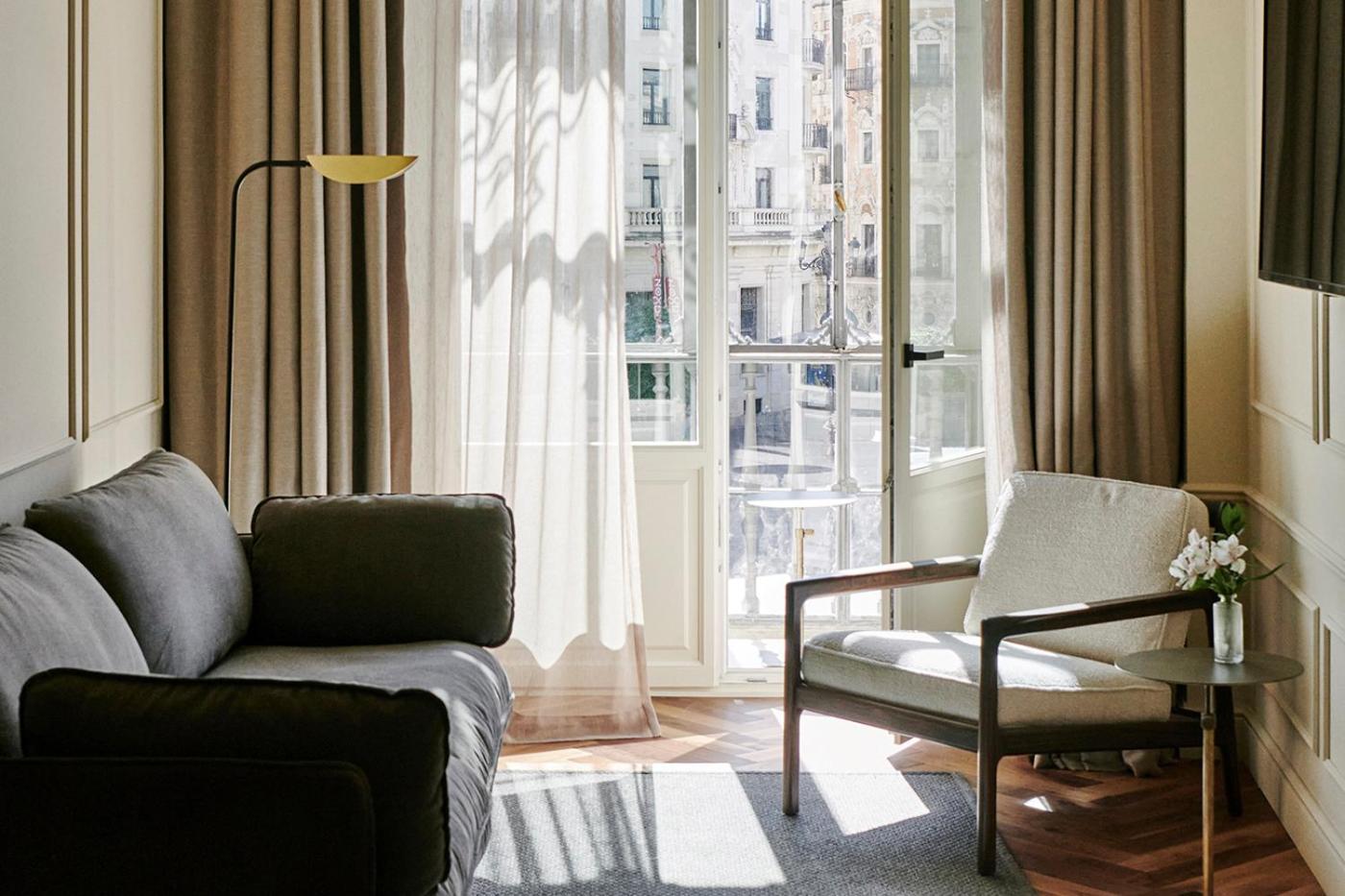 Mercer Plaza Sevilla 5 Gl Екстер'єр фото